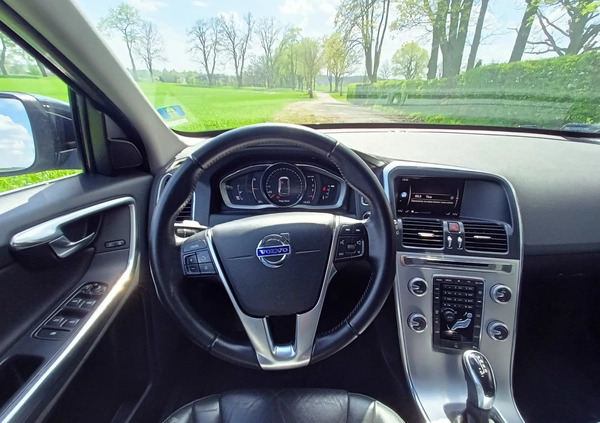 Volvo XC 60 cena 79000 przebieg: 280000, rok produkcji 2017 z Chojnice małe 497